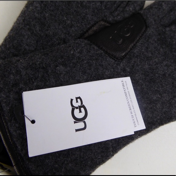 UGG Wool Blend & Leather Gloves Smartphone Capable